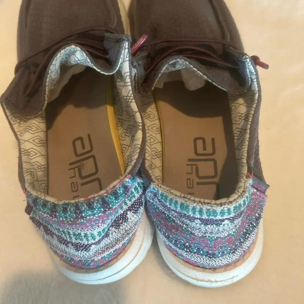 Hey Dude Womens Size 7 Gray Slip On Shoes Pink Turquoise Patterned Trim Loafers